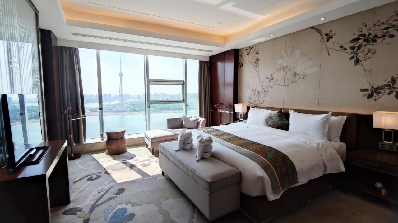 Howard Johnson Xiangyu Plaza Linyi Linyi  Buitenkant foto