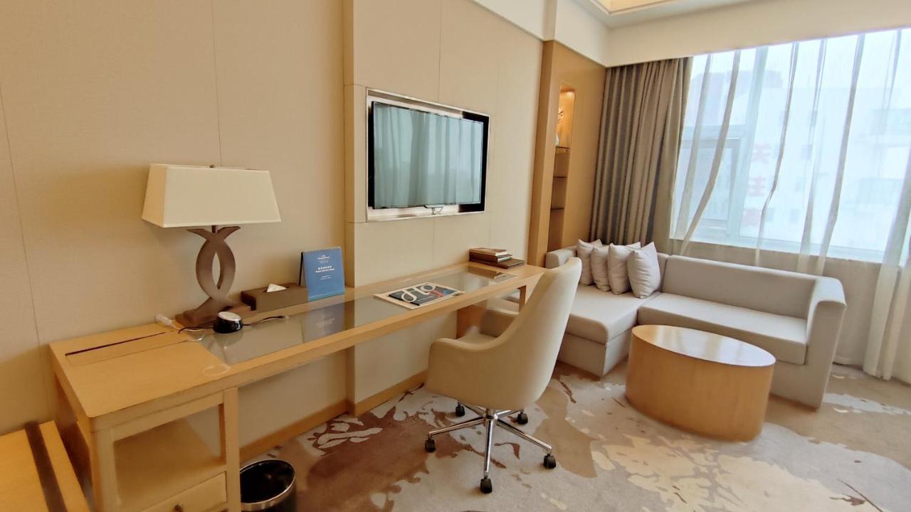 Howard Johnson Xiangyu Plaza Linyi Linyi  Buitenkant foto