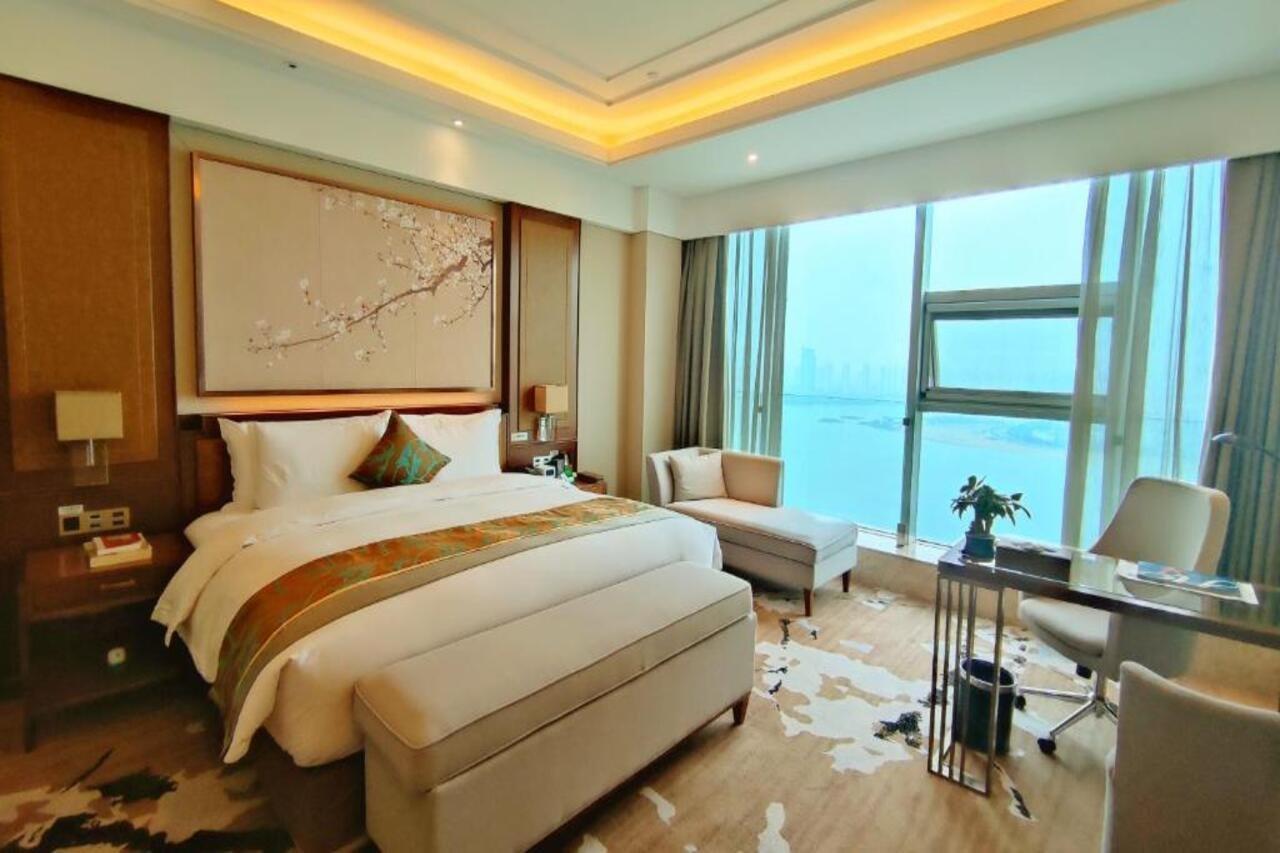 Howard Johnson Xiangyu Plaza Linyi Linyi  Buitenkant foto
